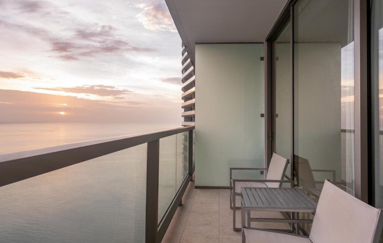 Готель Jw Marriott Panama Екстер'єр фото Balcony