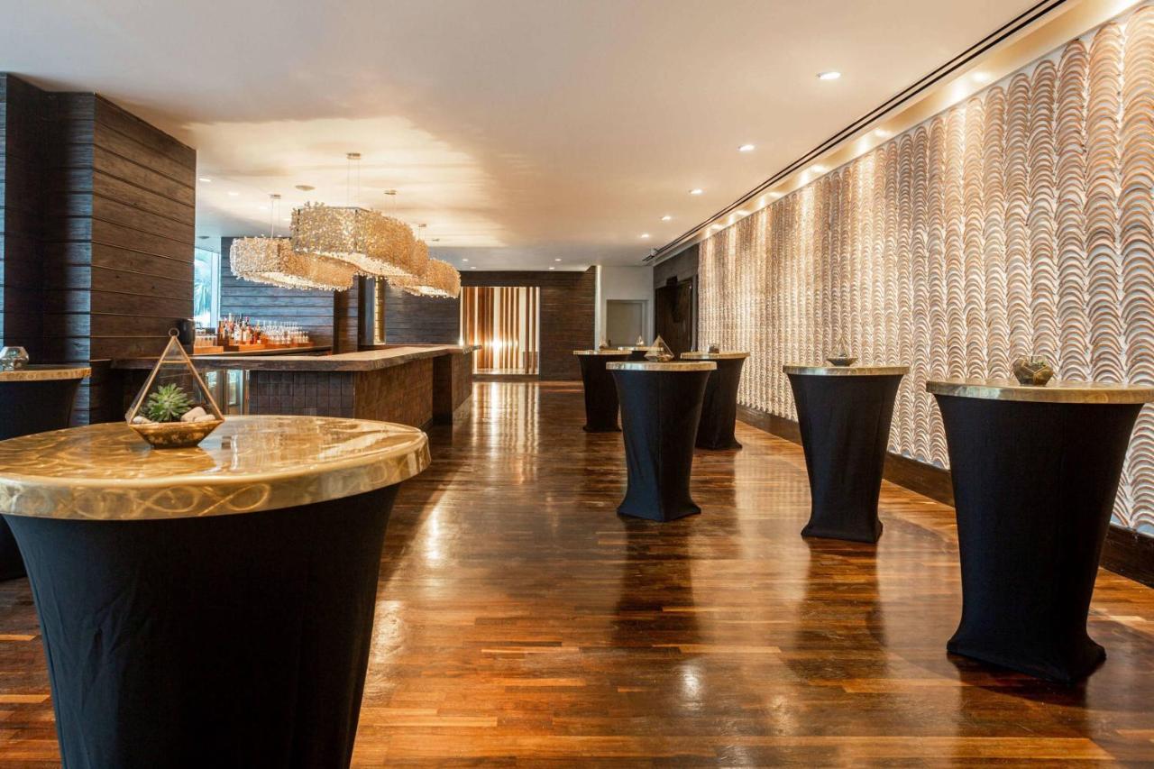 Готель Jw Marriott Panama Екстер'єр фото The Westin Mumbai International
